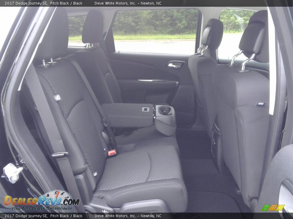2017 Dodge Journey SE Pitch Black / Black Photo #15