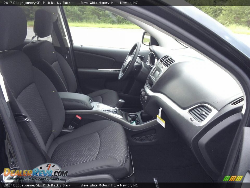 2017 Dodge Journey SE Pitch Black / Black Photo #16