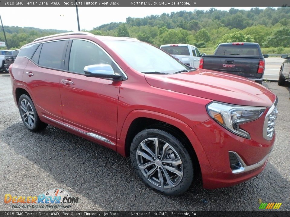 Front 3/4 View of 2018 GMC Terrain Denali AWD Photo #3