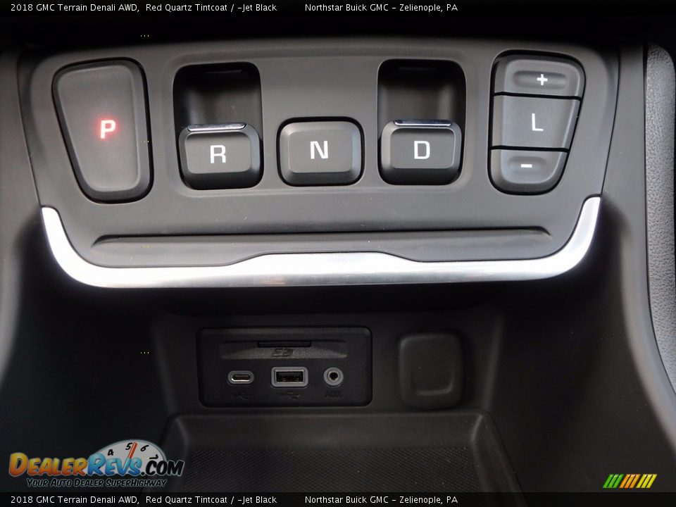 2018 GMC Terrain Denali AWD Shifter Photo #19