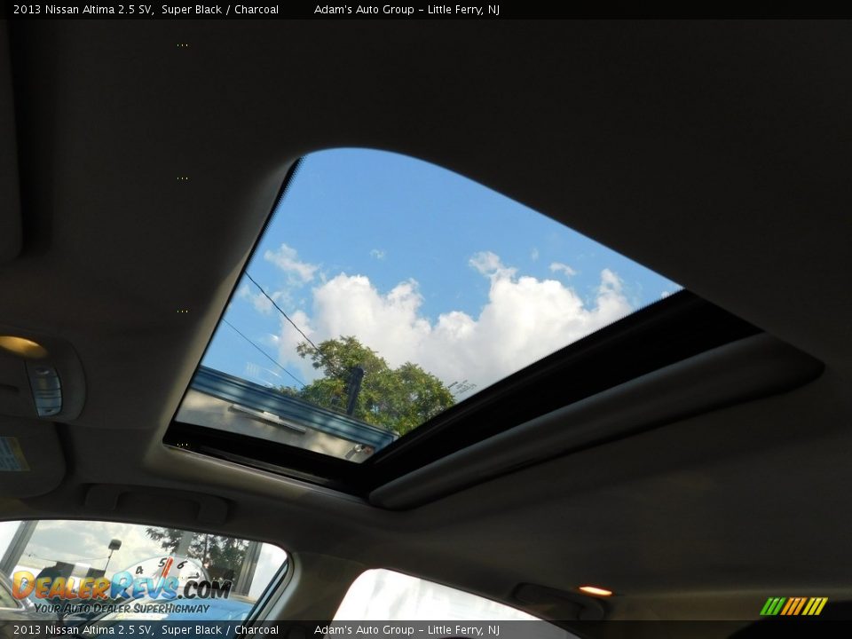 2013 Nissan Altima 2.5 SV Super Black / Charcoal Photo #8