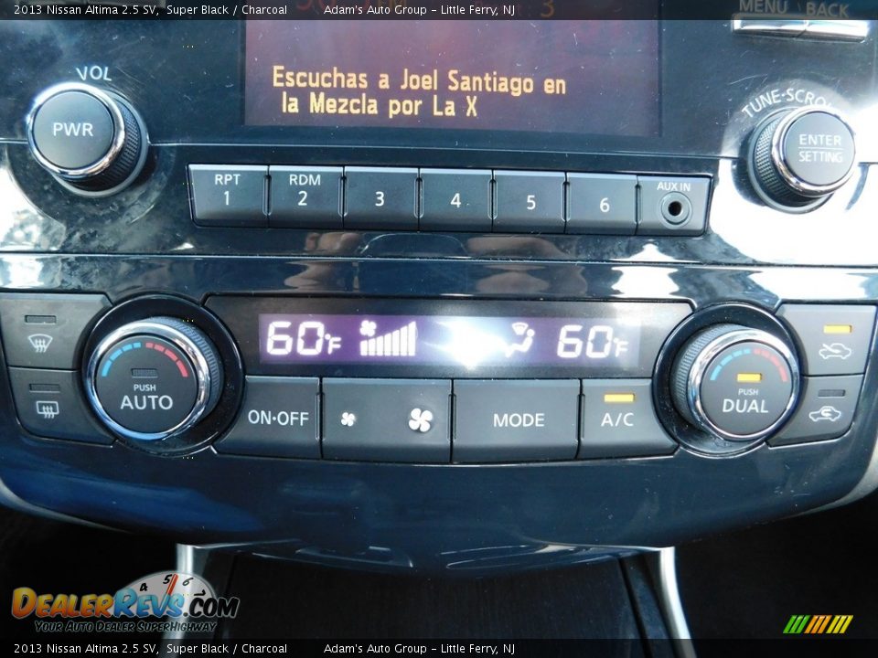 2013 Nissan Altima 2.5 SV Super Black / Charcoal Photo #29
