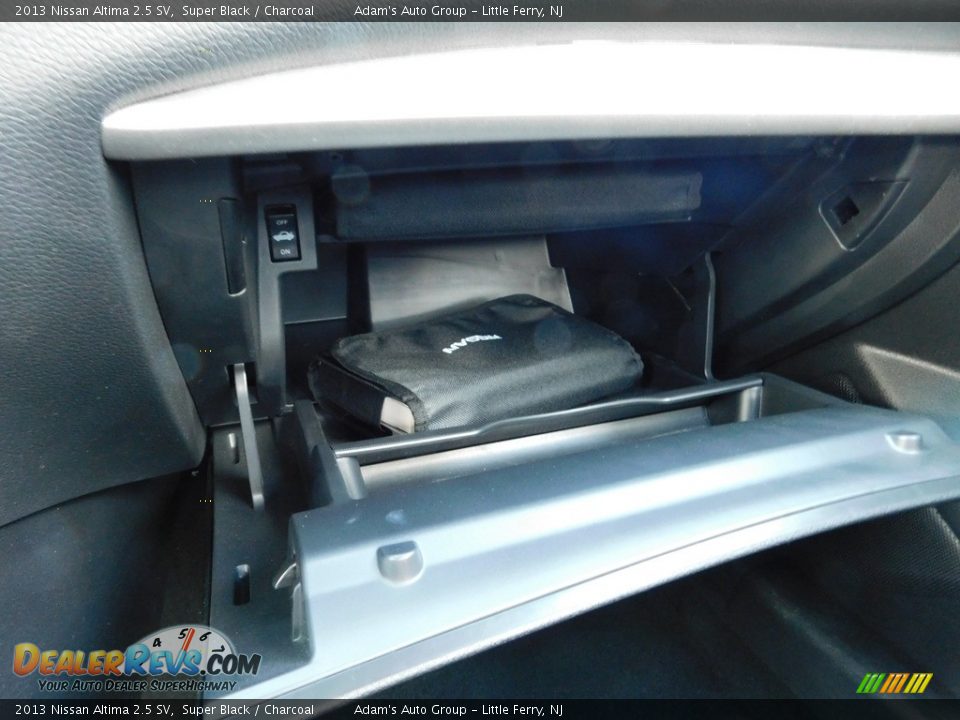 2013 Nissan Altima 2.5 SV Super Black / Charcoal Photo #32