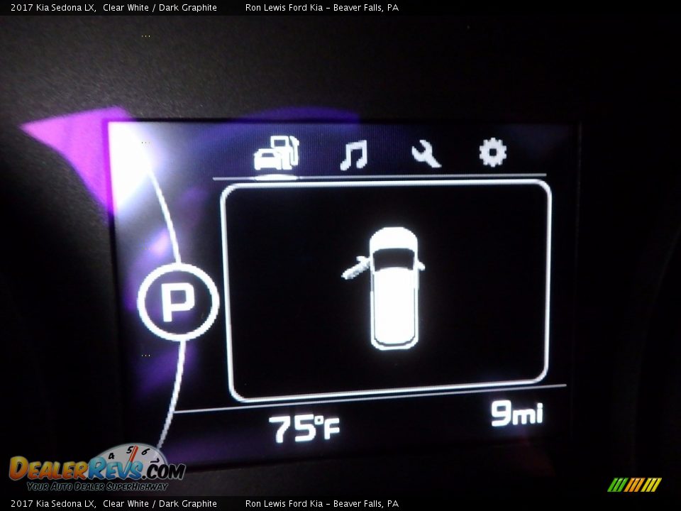 2017 Kia Sedona LX Clear White / Dark Graphite Photo #20