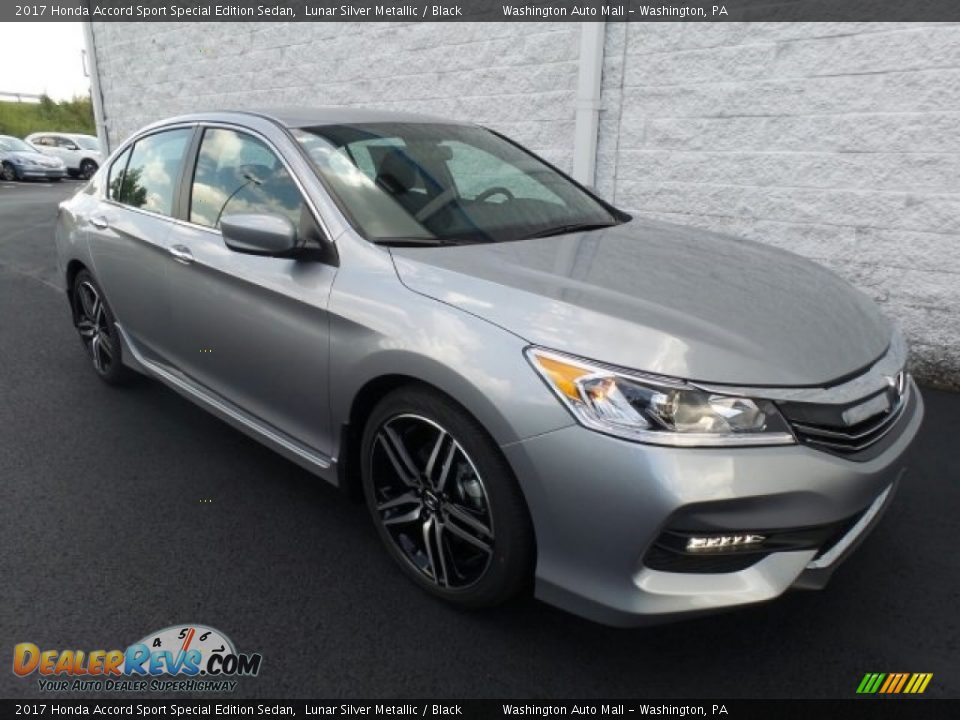 2017 Honda Accord Sport Special Edition Sedan Lunar Silver Metallic / Black Photo #1