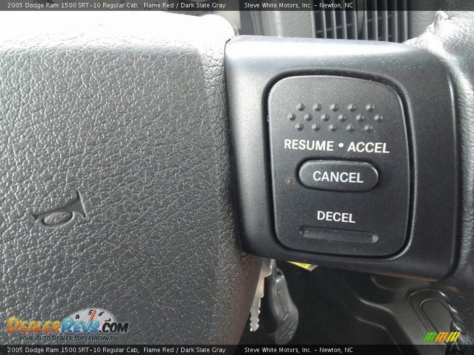 Controls of 2005 Dodge Ram 1500 SRT-10 Regular Cab Photo #19