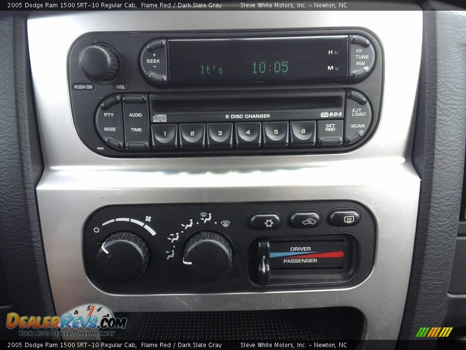 Controls of 2005 Dodge Ram 1500 SRT-10 Regular Cab Photo #21