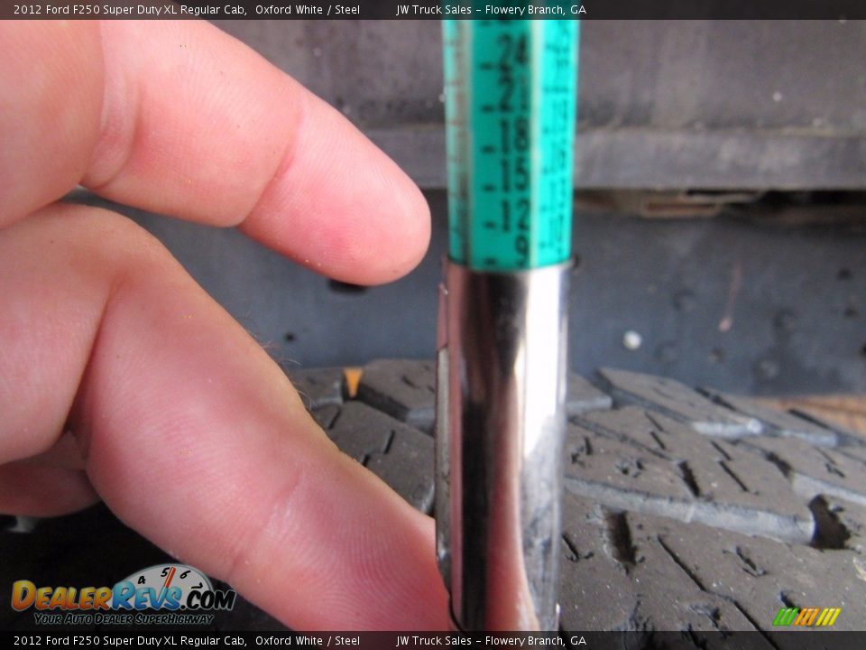 2012 Ford F250 Super Duty XL Regular Cab Oxford White / Steel Photo #23