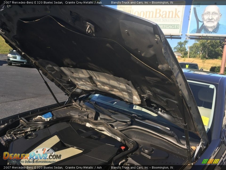2007 Mercedes-Benz E 320 Bluetec Sedan Granite Grey Metallic / Ash Photo #29