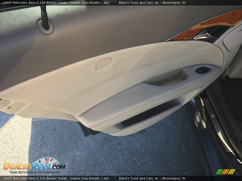 2007 Mercedes-Benz E 320 Bluetec Sedan Granite Grey Metallic / Ash Photo #30