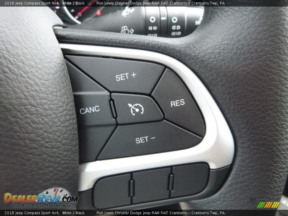 Controls of 2018 Jeep Compass Sport 4x4 Photo #18