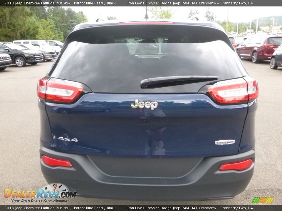 2018 Jeep Cherokee Latitude Plus 4x4 Patriot Blue Pearl / Black Photo #4
