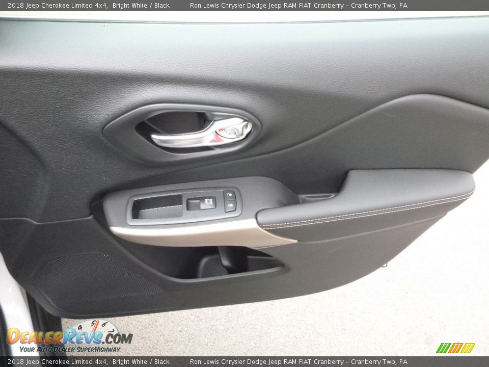 Door Panel of 2018 Jeep Cherokee Limited 4x4 Photo #10