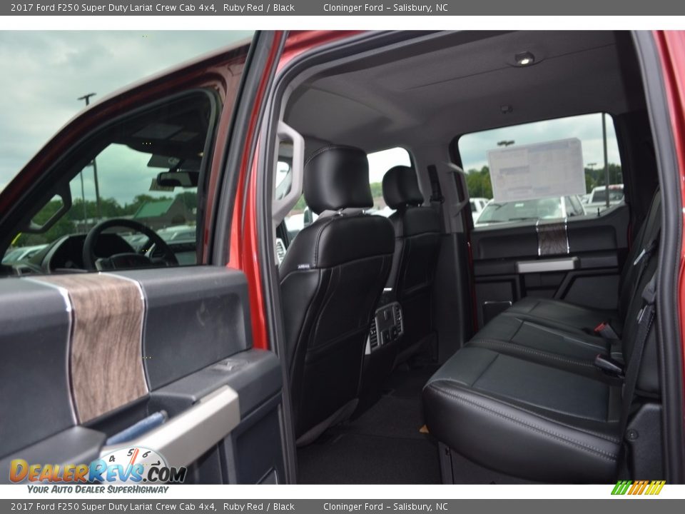 2017 Ford F250 Super Duty Lariat Crew Cab 4x4 Ruby Red / Black Photo #10