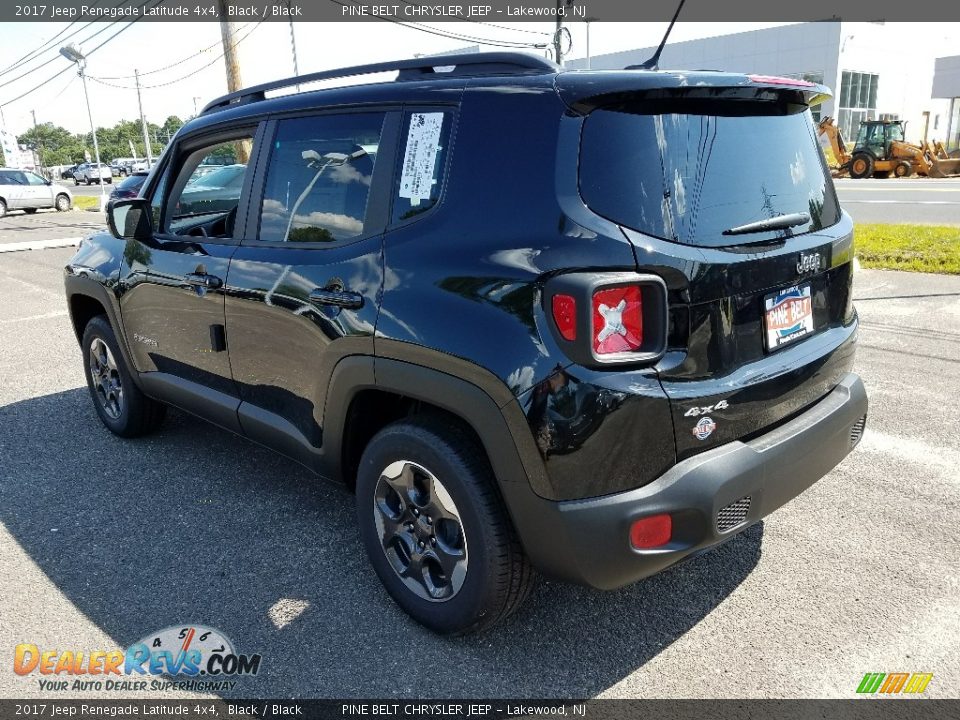 2017 Jeep Renegade Latitude 4x4 Black / Black Photo #4