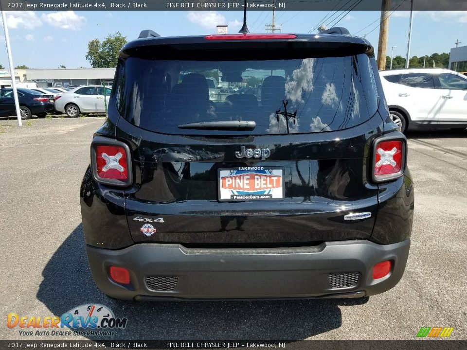 2017 Jeep Renegade Latitude 4x4 Black / Black Photo #5