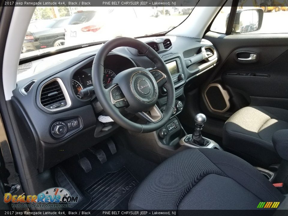 2017 Jeep Renegade Latitude 4x4 Black / Black Photo #7