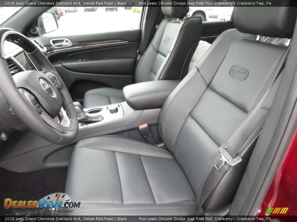 Front Seat of 2018 Jeep Grand Cherokee Overland 4x4 Photo #13