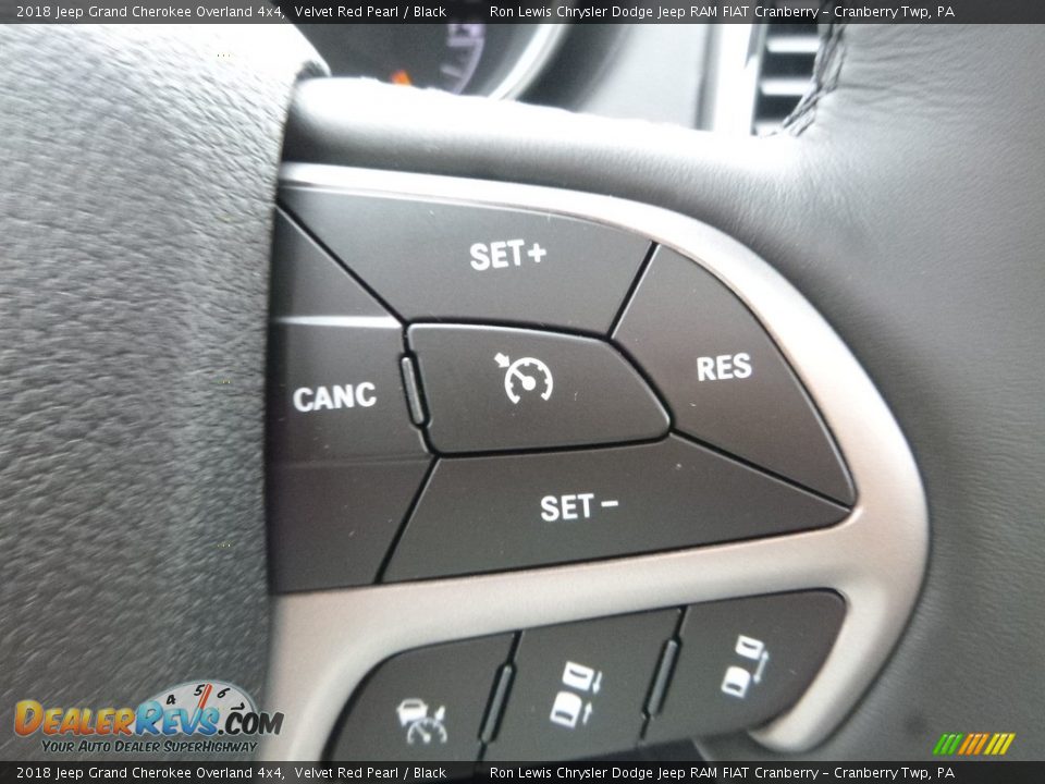 Controls of 2018 Jeep Grand Cherokee Overland 4x4 Photo #19