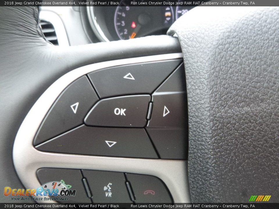 Controls of 2018 Jeep Grand Cherokee Overland 4x4 Photo #20
