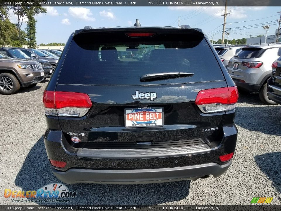 2018 Jeep Grand Cherokee Laredo 4x4 Diamond Black Crystal Pearl / Black Photo #5
