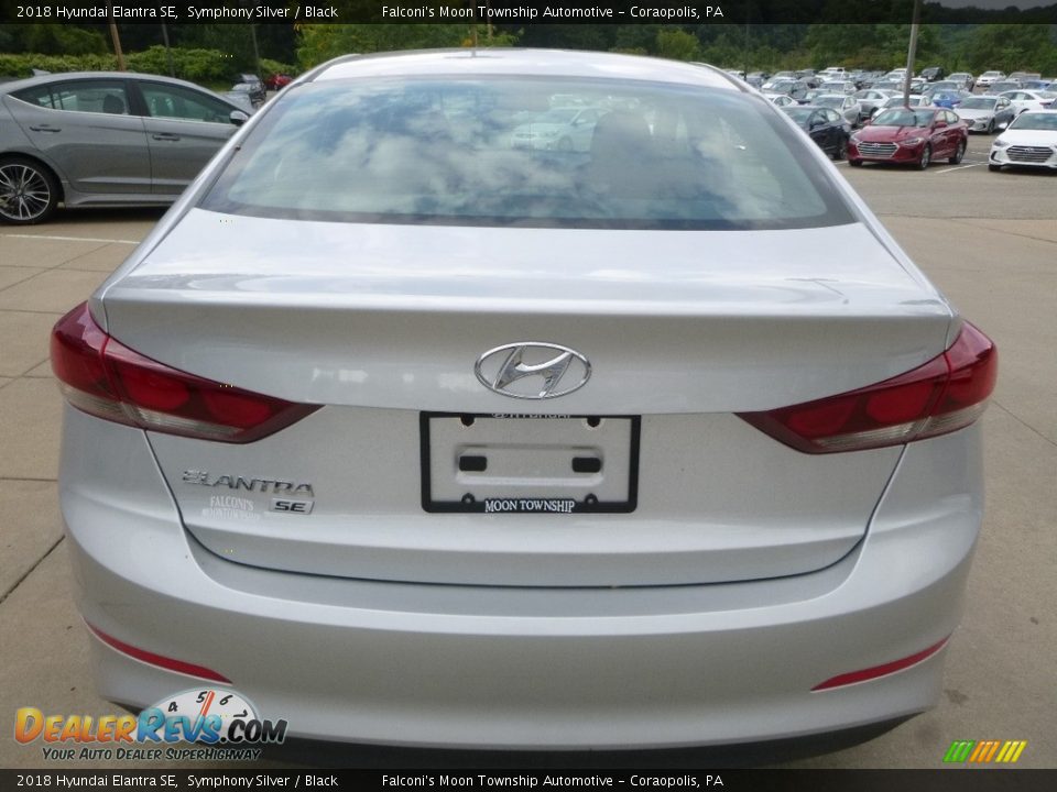 2018 Hyundai Elantra SE Symphony Silver / Black Photo #7