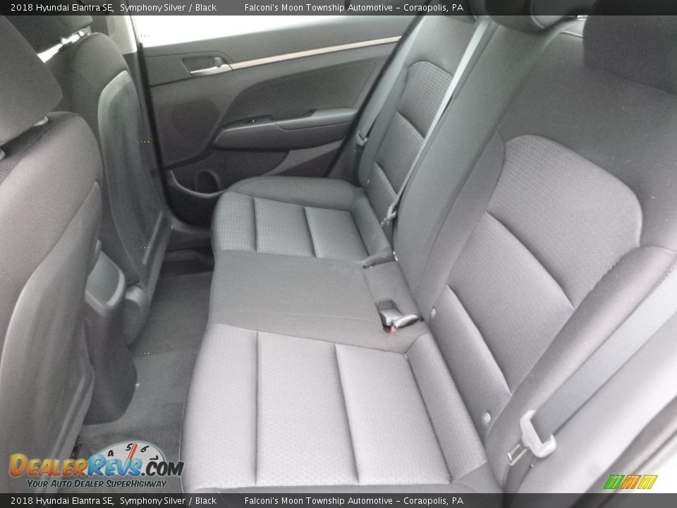 2018 Hyundai Elantra SE Symphony Silver / Black Photo #9