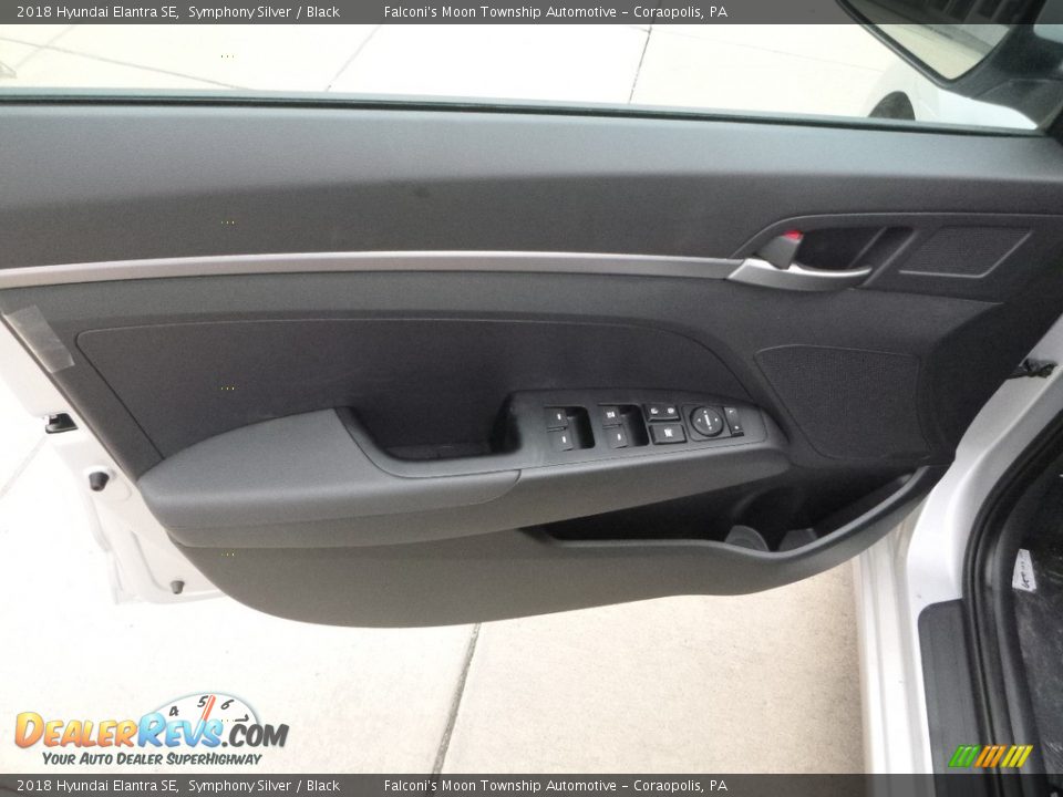 2018 Hyundai Elantra SE Symphony Silver / Black Photo #11