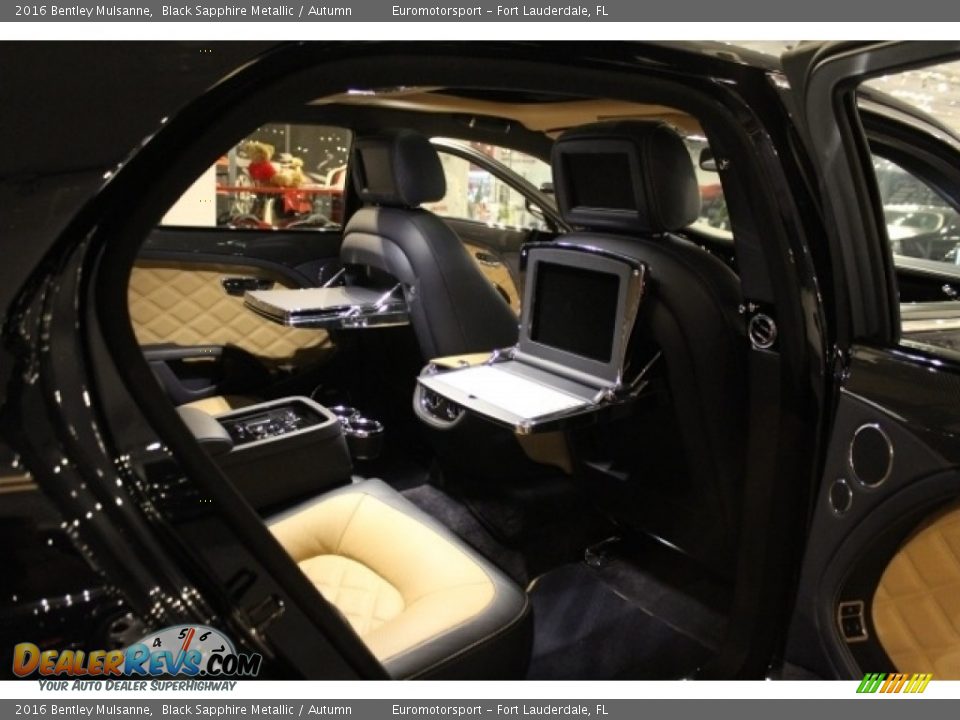 Rear Seat of 2016 Bentley Mulsanne  Photo #6