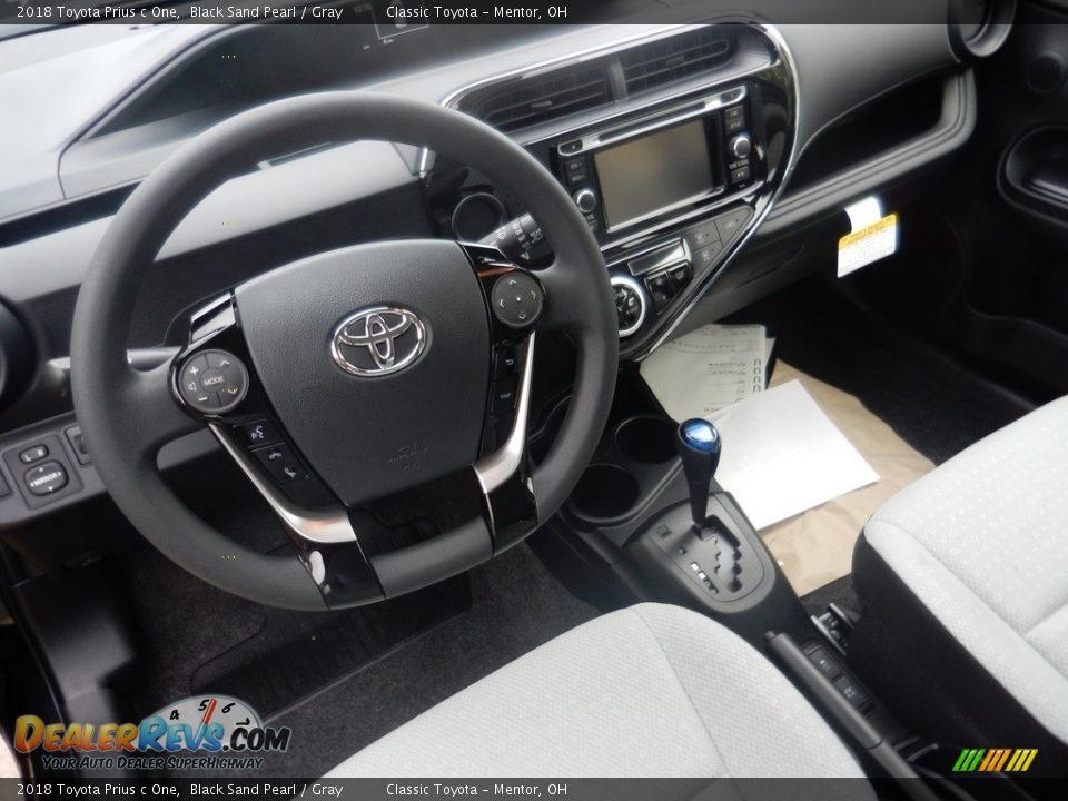 Dashboard of 2018 Toyota Prius c One Photo #4