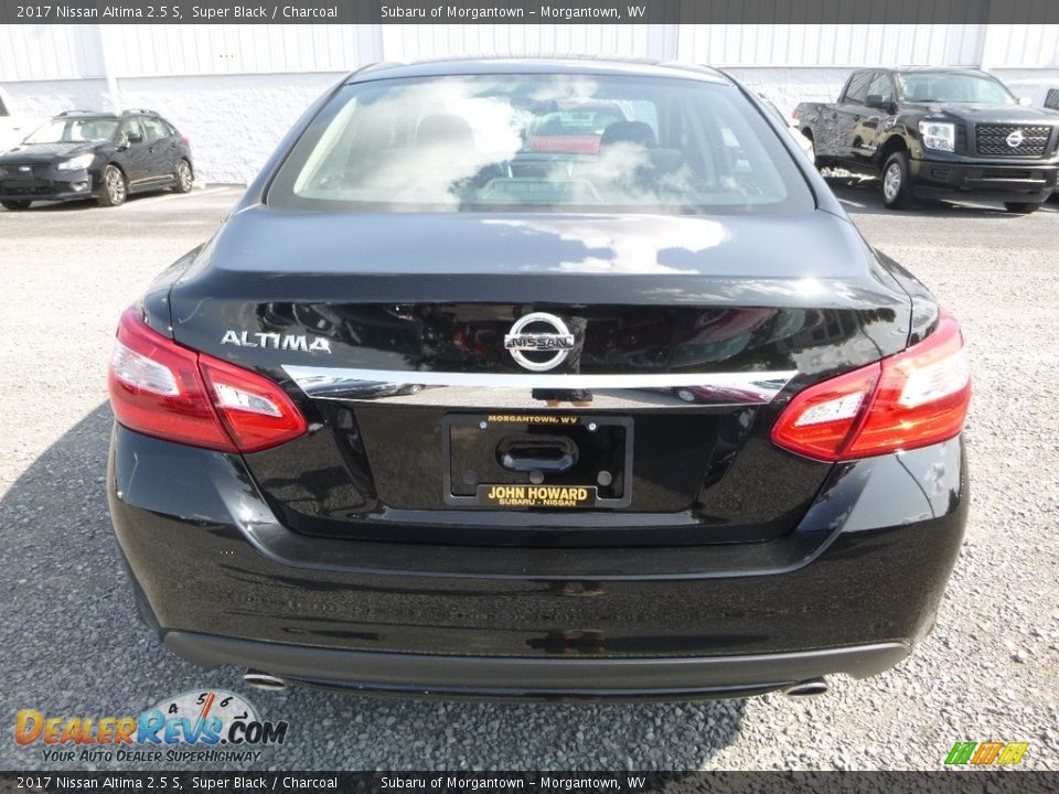 2017 Nissan Altima 2.5 S Super Black / Charcoal Photo #5