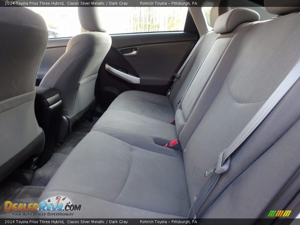 2014 Toyota Prius Three Hybrid Classic Silver Metallic / Dark Gray Photo #7