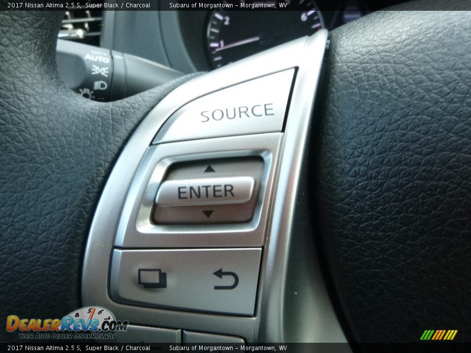 2017 Nissan Altima 2.5 S Super Black / Charcoal Photo #20