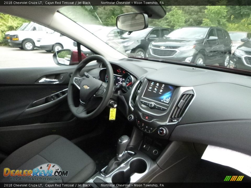 2018 Chevrolet Cruze LT Cajun Red Tintcoat / Jet Black Photo #11