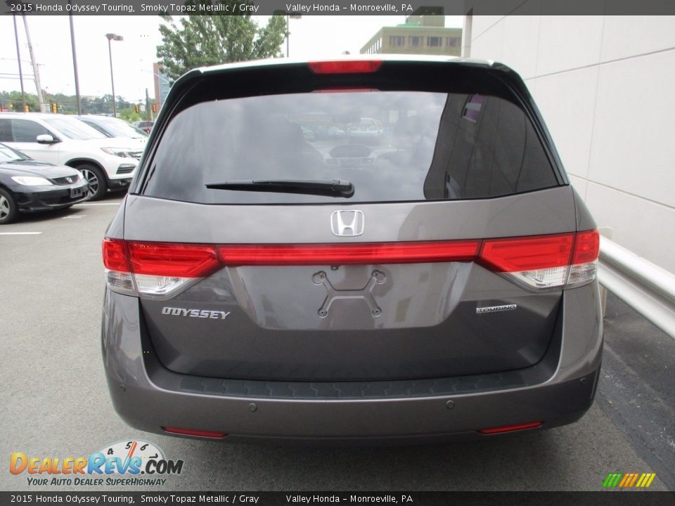 2015 Honda Odyssey Touring Smoky Topaz Metallic / Gray Photo #4