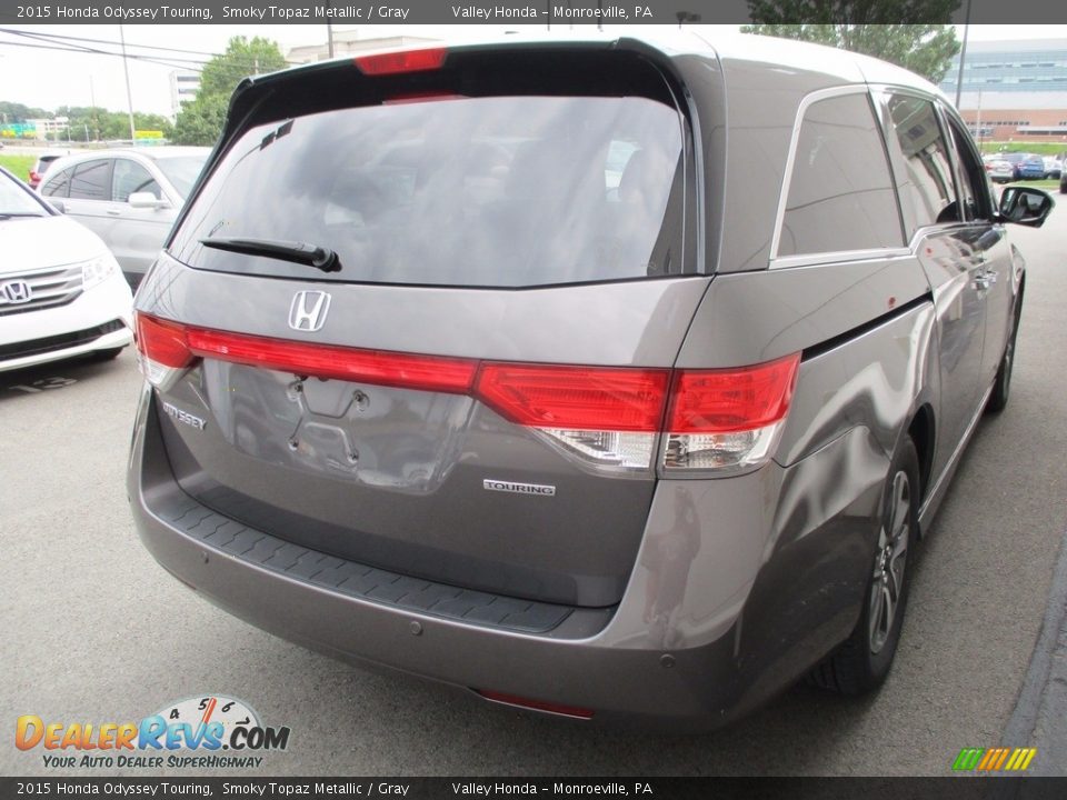 2015 Honda Odyssey Touring Smoky Topaz Metallic / Gray Photo #5