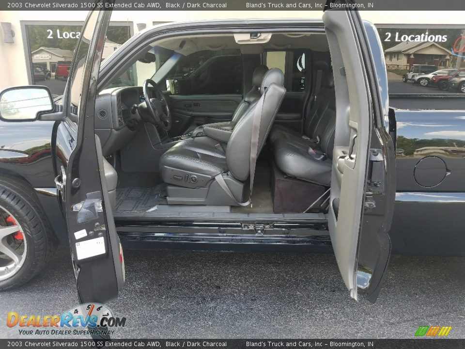 2003 Chevrolet Silverado 1500 SS Extended Cab AWD Black / Dark Charcoal Photo #10