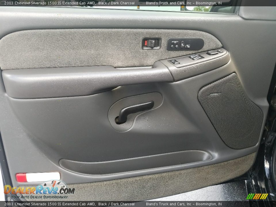 2003 Chevrolet Silverado 1500 SS Extended Cab AWD Black / Dark Charcoal Photo #11