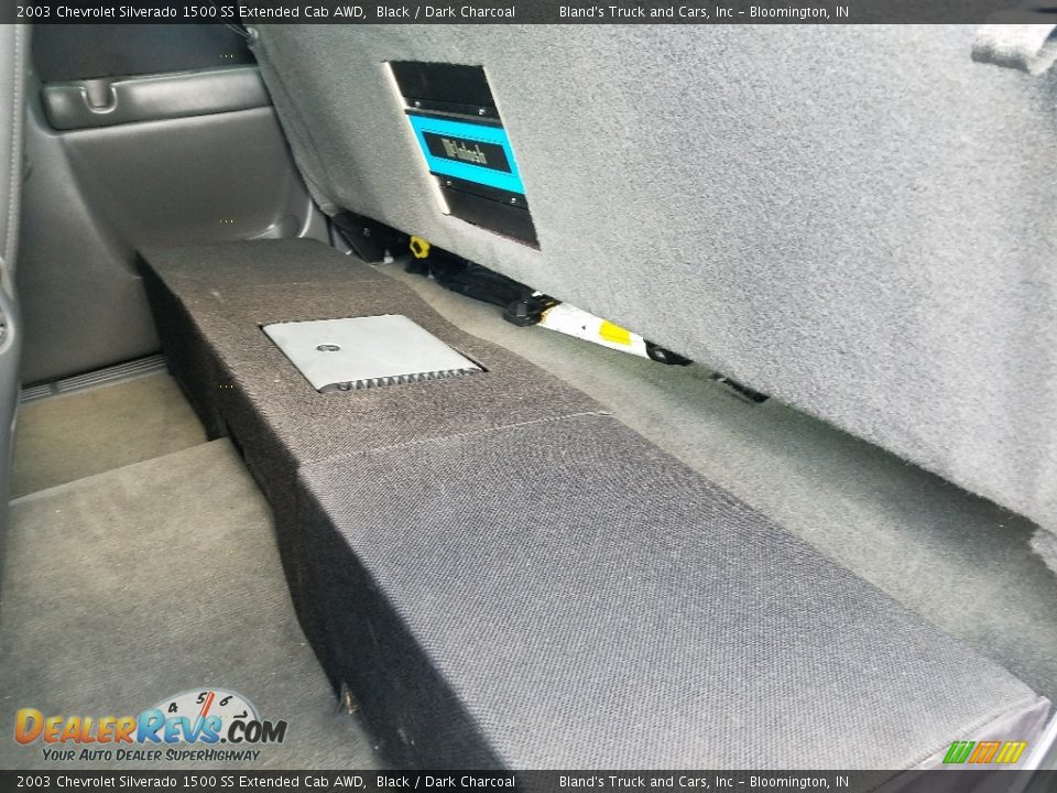 2003 Chevrolet Silverado 1500 SS Extended Cab AWD Black / Dark Charcoal Photo #33