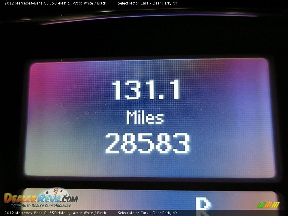 2012 Mercedes-Benz GL 550 4Matic Arctic White / Black Photo #33