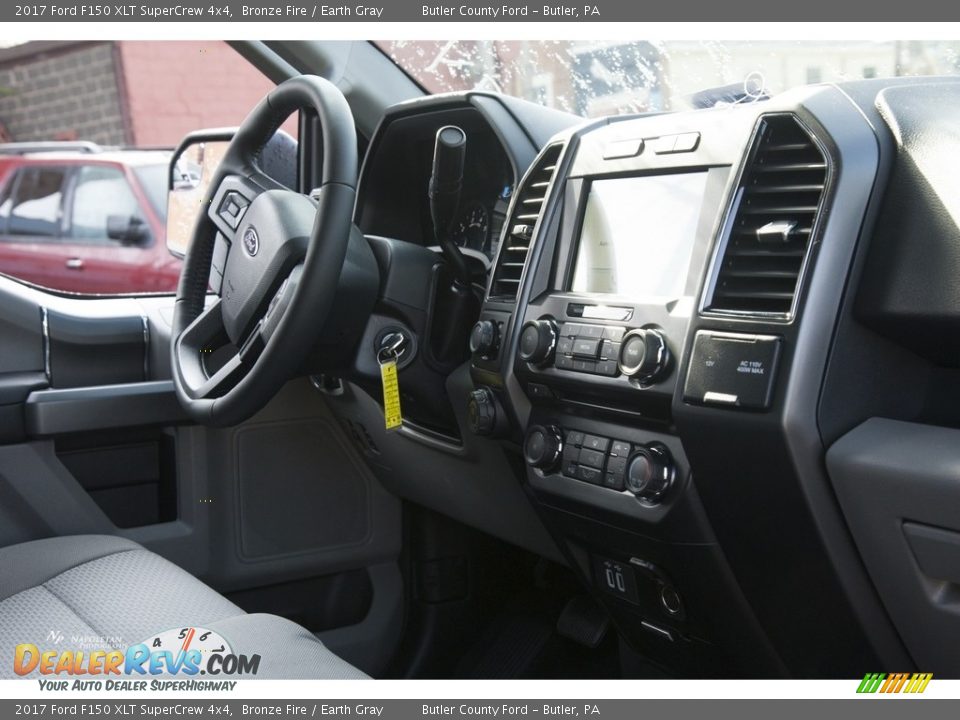 2017 Ford F150 XLT SuperCrew 4x4 Bronze Fire / Earth Gray Photo #11
