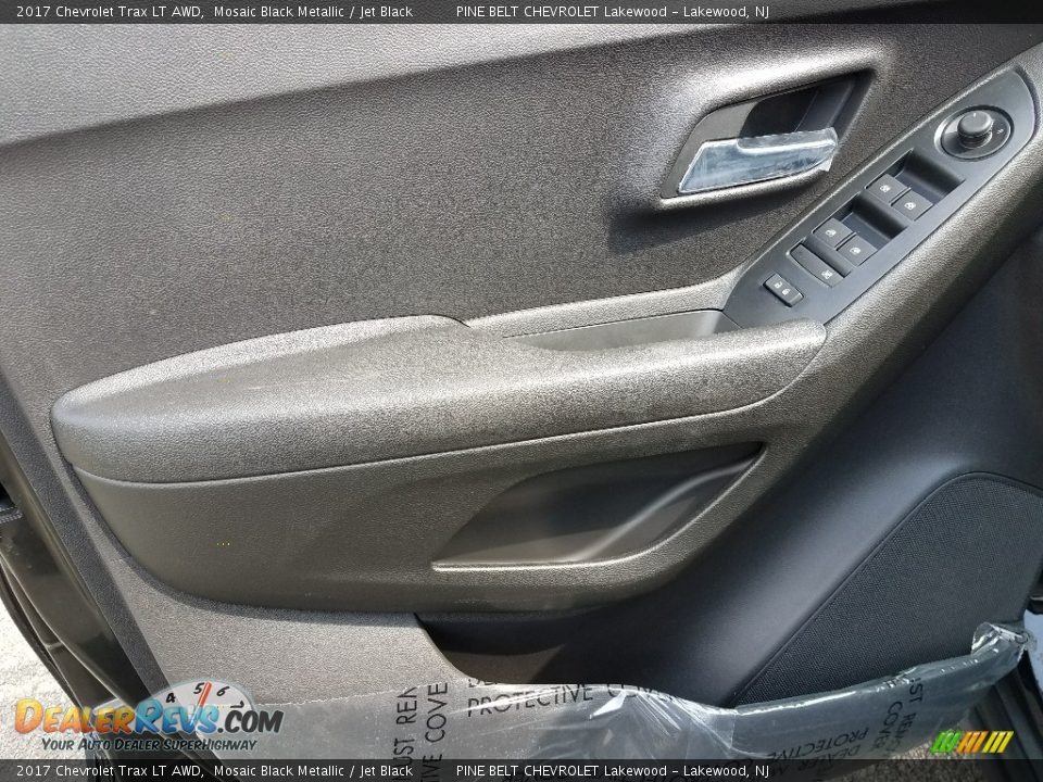 2017 Chevrolet Trax LT AWD Mosaic Black Metallic / Jet Black Photo #8