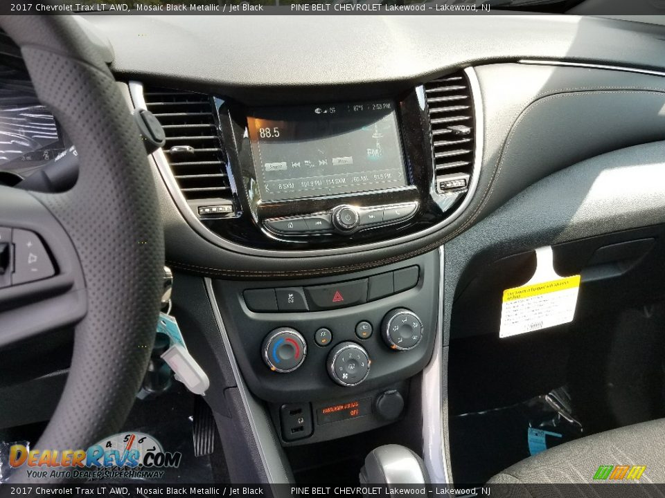 2017 Chevrolet Trax LT AWD Mosaic Black Metallic / Jet Black Photo #10