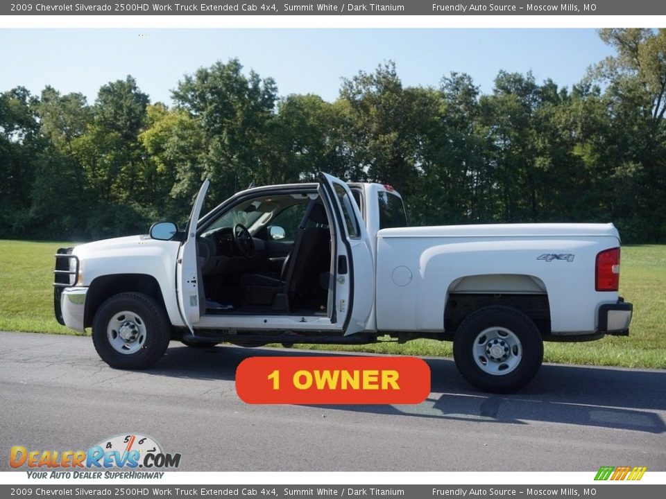 2009 Chevrolet Silverado 2500HD Work Truck Extended Cab 4x4 Summit White / Dark Titanium Photo #2