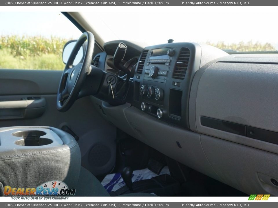 2009 Chevrolet Silverado 2500HD Work Truck Extended Cab 4x4 Summit White / Dark Titanium Photo #9
