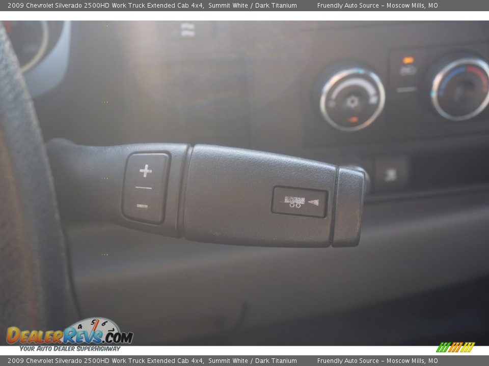2009 Chevrolet Silverado 2500HD Work Truck Extended Cab 4x4 Summit White / Dark Titanium Photo #13