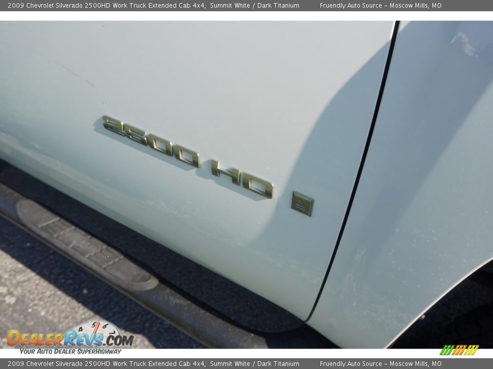 2009 Chevrolet Silverado 2500HD Work Truck Extended Cab 4x4 Summit White / Dark Titanium Photo #32