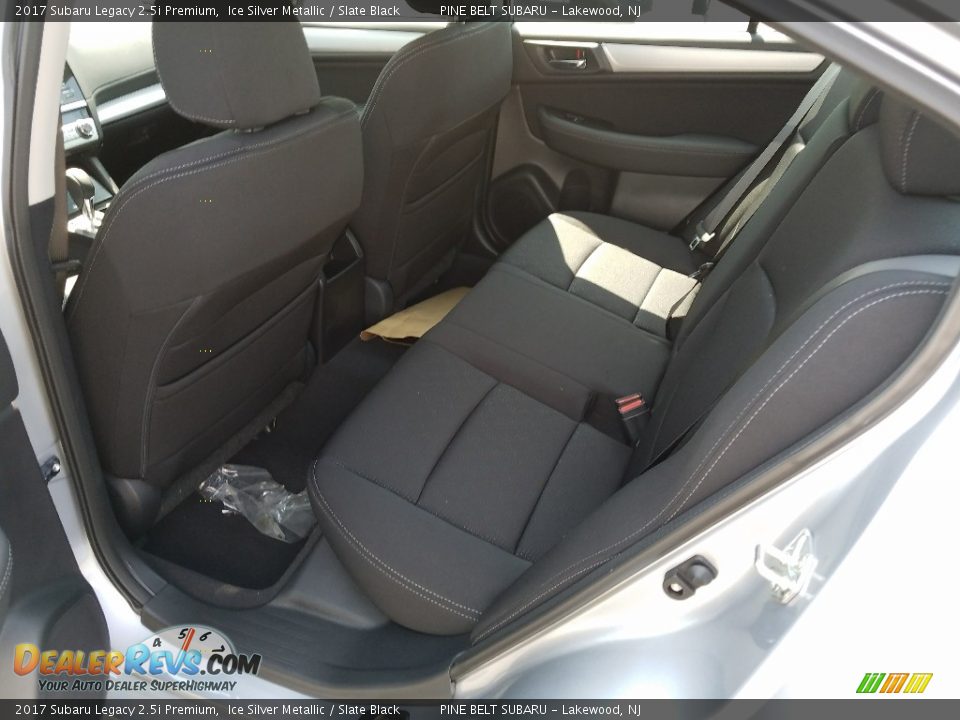 2017 Subaru Legacy 2.5i Premium Ice Silver Metallic / Slate Black Photo #9