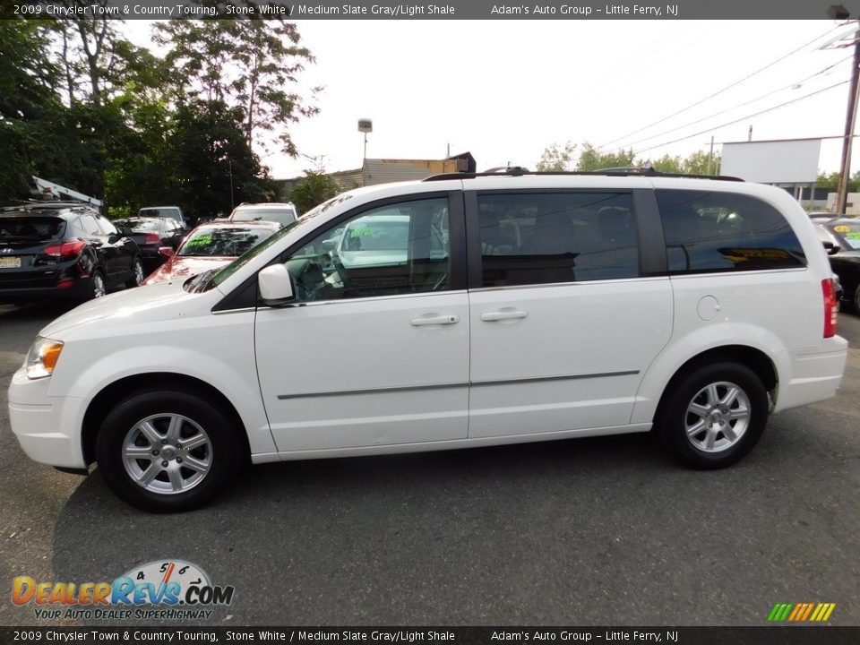 2009 Chrysler Town & Country Touring Stone White / Medium Slate Gray/Light Shale Photo #4