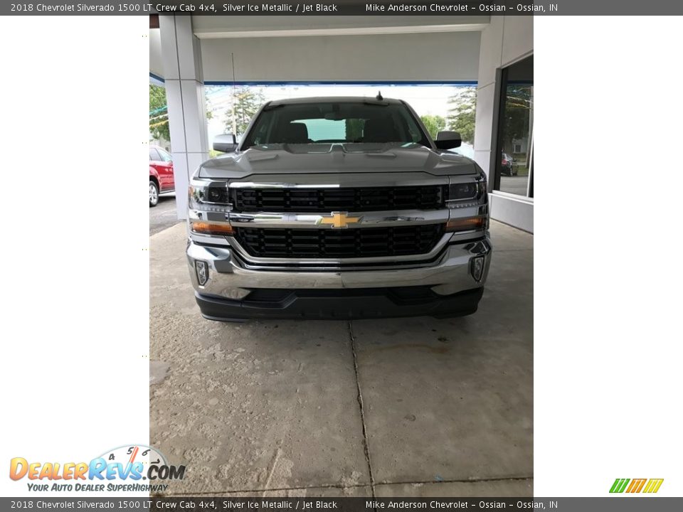 2018 Chevrolet Silverado 1500 LT Crew Cab 4x4 Silver Ice Metallic / Jet Black Photo #1